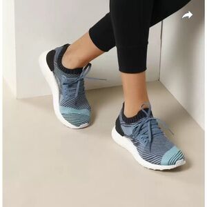 Adidas Ultraboost X Parley Running Shoe size 7.5 Blue